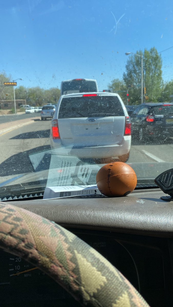 Simone16719121's tweet photo. Cars look naked without license plates https://t.co/lrJ8k9fNE5