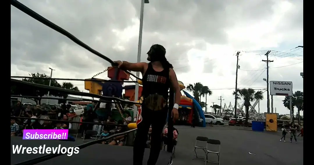 Wrestlevlogs's tweet photo. @Juventuda_Aerea defended the WV Championship against 2 well known opponents, from Reynosa, Mexico Asterisco Jr and the luchador Sorpresa from Rio Bravo, Mexico Brillante RB  PLUS we have the debut of out Ring announcer Karina Giselle! 
https://t.co/Vl5jD5jxTr https://t.co/lnUdlkbQSU