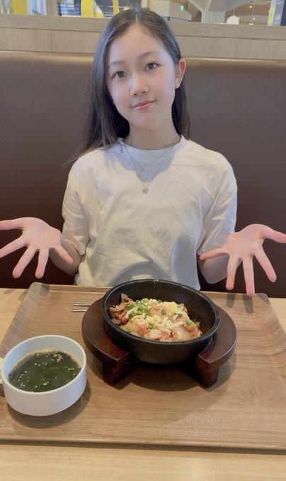 Twitterのコスプレ画像32