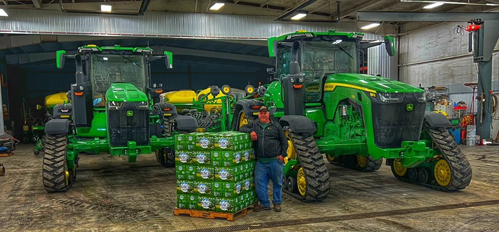 Ben Moore tweet media