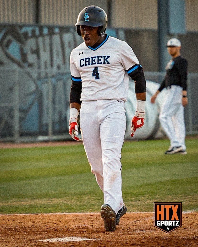 iamDeJuanLewis's tweet photo. Shadow Creek, Thank you for everything. My 4 years playing ball for this program has been a pleasure now my time is done. I’m officially done with high school sports. I hope I left a positive mark on this program. I wouldn’t have wanted to do it with any other team❤️ #4SIGNINGOUT https://t.co/LiWVeS3ydm