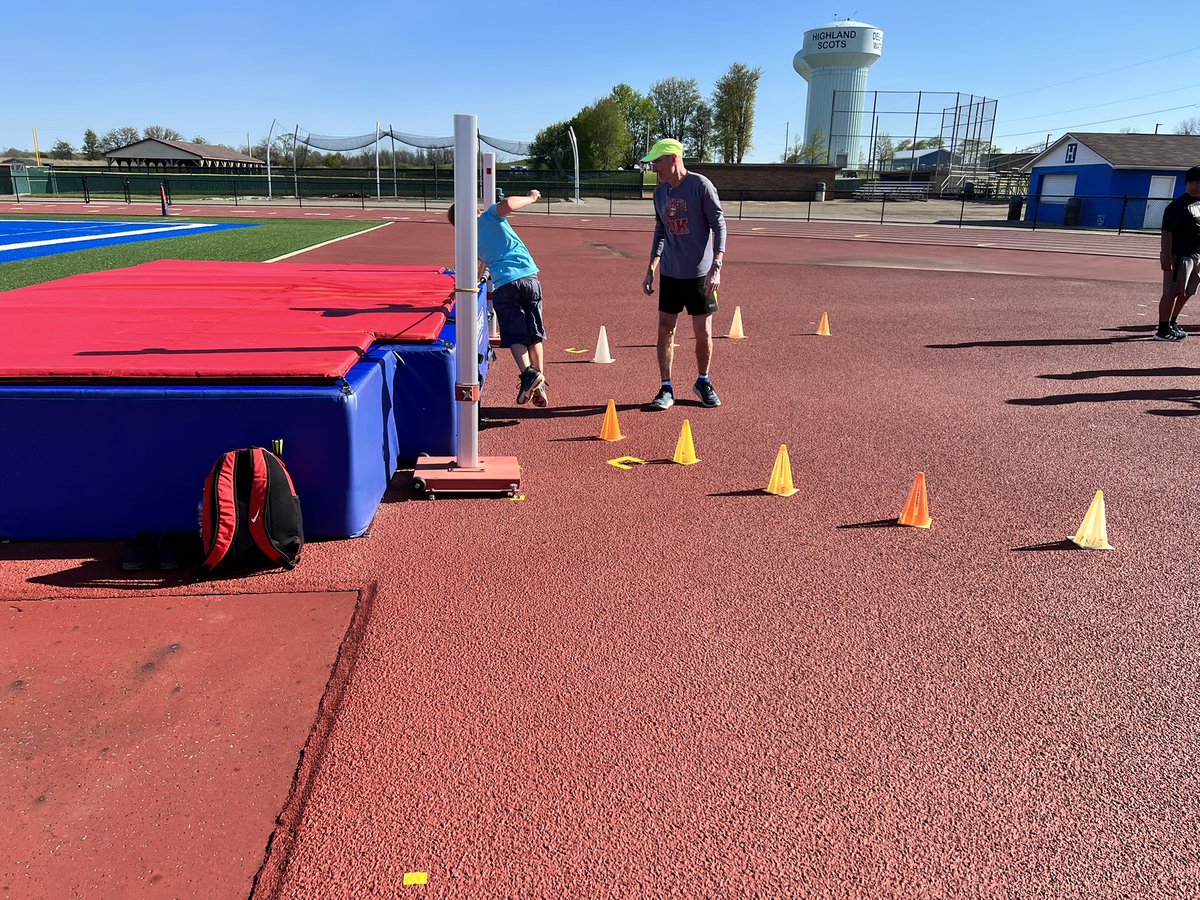Thank you to our Coaches and HS track athletes for putting this camp together for our future Fighting Scots!  The camp continues Wednesday &amp; Friday this week!  #GoScots <a href="/hlsdsports/">Highland Athletics</a> <a href="/scotsection_20/">SCOT NATION 💙⚔️❤️</a> <a href="/HMS_Scots/">Highland Middle School</a> <a href="/HighElem/">Highland Elementary</a> <a href="/HighlandMarengo/">Highland High School_Marengo</a>