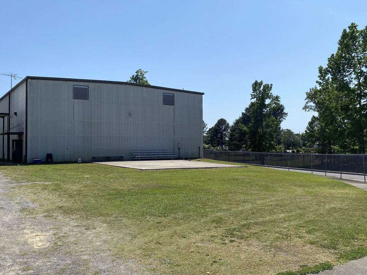 moodyelemschool's tweet photo. We are excited to announce that our school has been awarded a $9,000 grant from Coosa Valley Conservation Cooperative to build a sensory garden as a part of an EdSTREAM Exploratorium. Here is our before pic! @sccboe 1/2 https://t.co/OYTMn7LWgG