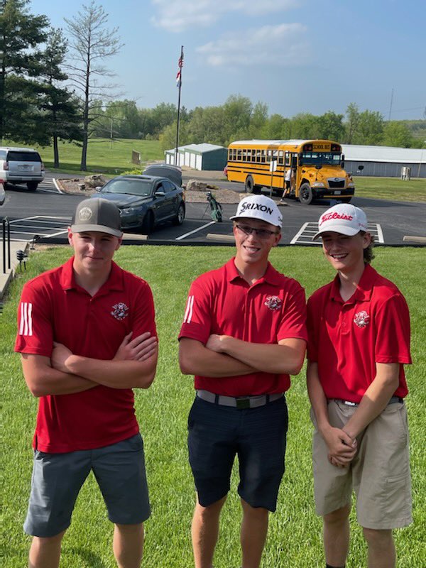 Congrats to Wilson McDaniel, Harrison Janes, and Hunter Redburn for qualifying for the state tournament. McDaniel also received all-district honors. Scores: McDaniel 89, Janes 94, Redburn 94, Spurgeon 102, Wilson 110. @STJTigerSports