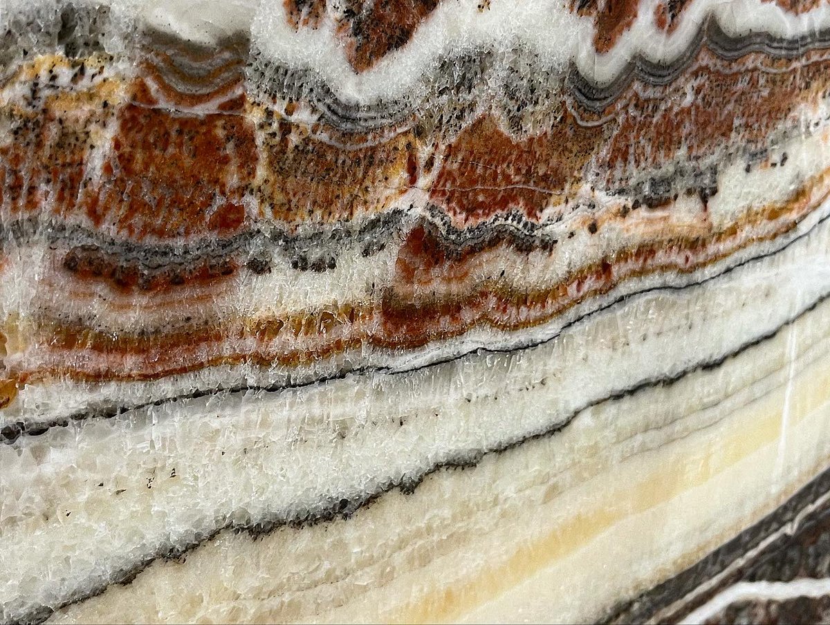 elementsroom's tweet photo. Just in awe over mother nature’s creations! Specifically this #Onyx Fantastico 🤤 
#usenaturalstone #exoticnaturalstone #luxurystone #countertops #kitchenandbath #lainteriors #losangeleshomes #losangelesdesign https://t.co/SwjTejB68t