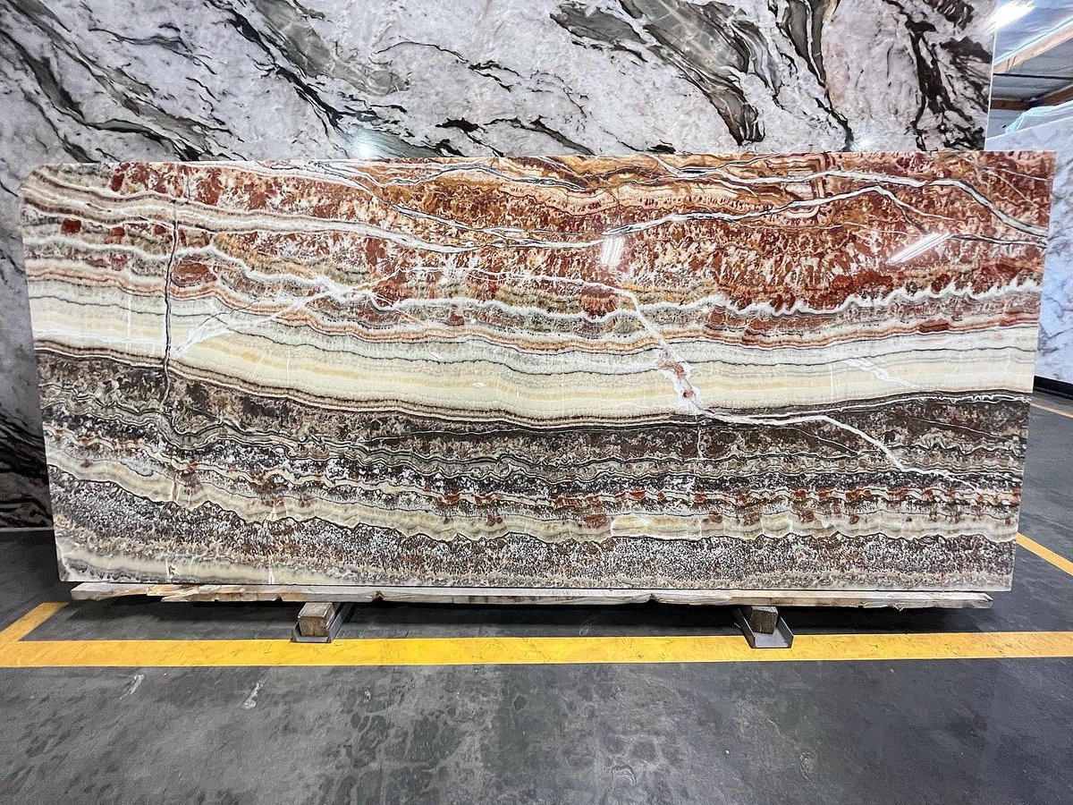 elementsroom's tweet photo. Just in awe over mother nature’s creations! Specifically this #Onyx Fantastico 🤤 
#usenaturalstone #exoticnaturalstone #luxurystone #countertops #kitchenandbath #lainteriors #losangeleshomes #losangelesdesign https://t.co/SwjTejB68t