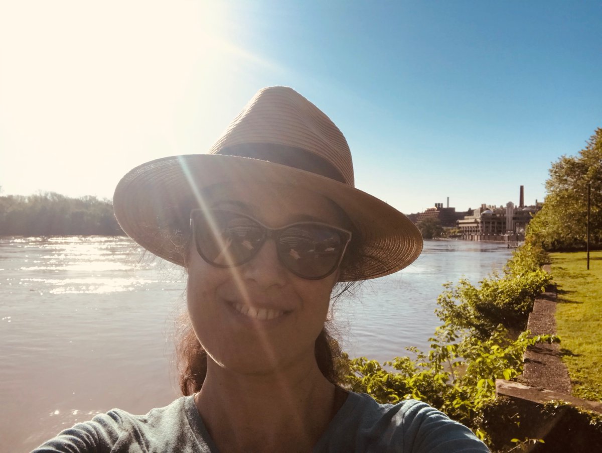 Dilan_Okcuoglu's tweet photo. After a consultation w dr, this’s a well-deserved break at the heart of the city #dclife #cocanal #georgetownwaterfront #NaturePhotography #DetoxYourFeed https://t.co/YIMOzhWHAJ