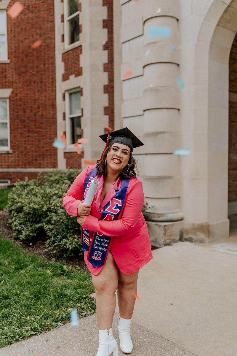 RodriguezPaola9's tweet photo. Did you know that only 11% of Latinos in the U.S. have a bachelor's degree? This Friday I get to help increase that number. 

05.13.2022, 7 p.m. Mizzou Arena

#SiSePuede
#MizzouMade
#MissouriMethod
#Boricua https://t.co/bJpHbxy5Wo