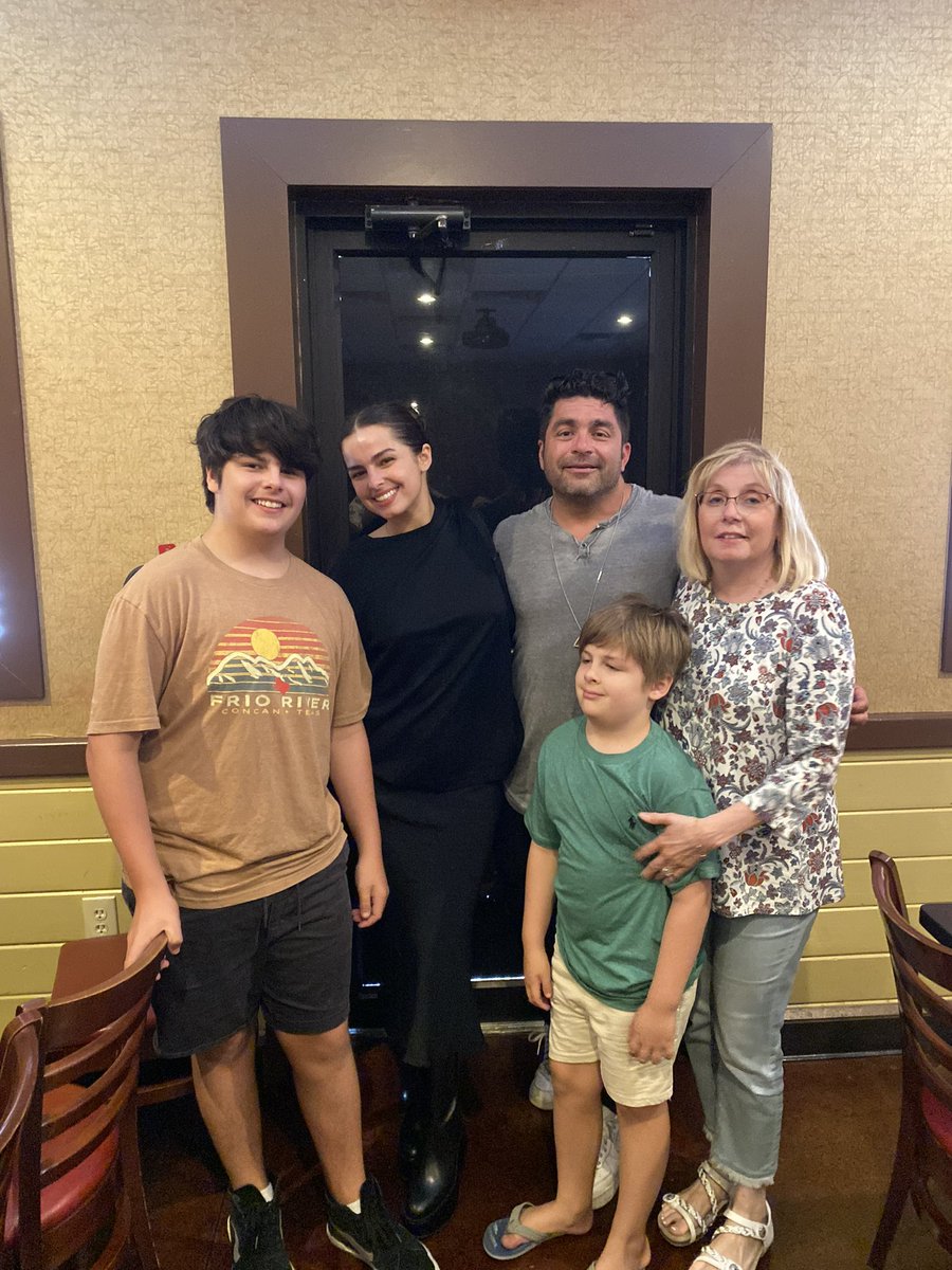 TheRaeFamily's tweet photo. https://t.co/duYa5ZpKou