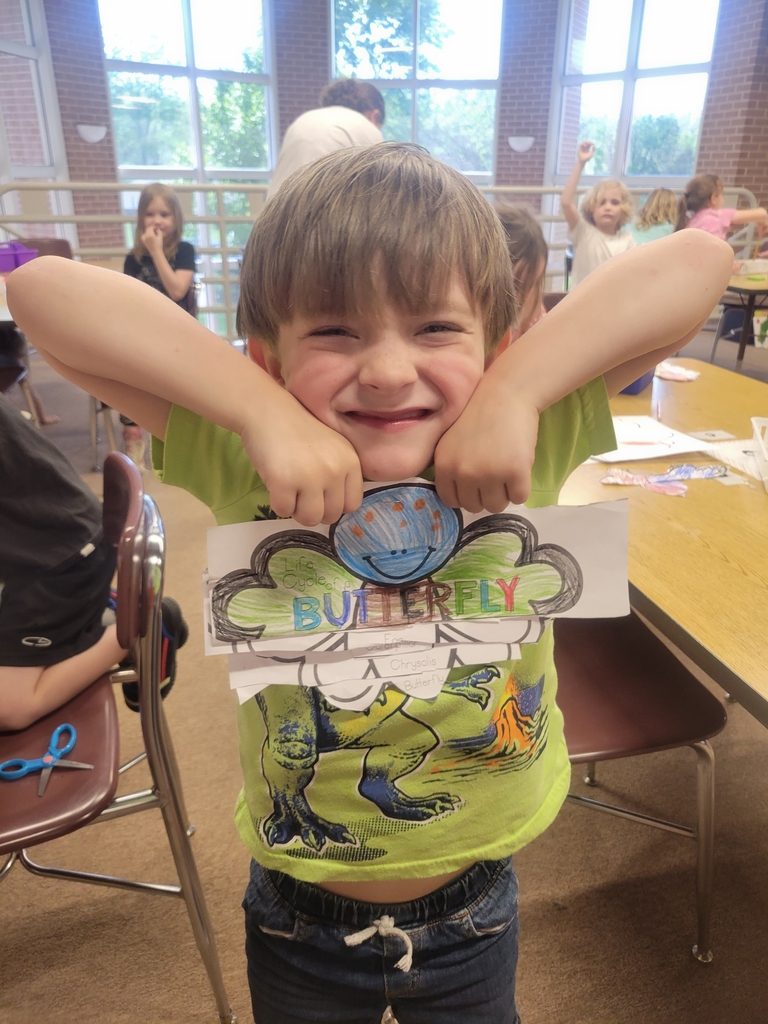 NikePrincipal's tweet photo. Kindergarteners were learning about the life cycle of a butterfly during libray today. #mvnation https://t.co/7ezDJFmpSn