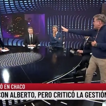 DelSolTelegram's tweet photo. Casero vs Majul: ¿exabrupto o knockout a la casta periodística?
¿Te lo perdiste? Está en Telegram: https://t.co/SPdPfzCWdY
#DelSolEnTelegram #DelSol https://t.co/edRjL4MBMN