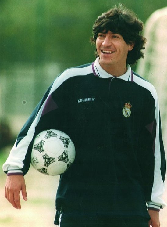 futbol_vivi's tweet photo. Iván Zamorano (1992/96)
📷 Diario As
#RealMadrid https://t.co/F8YoLaIU03