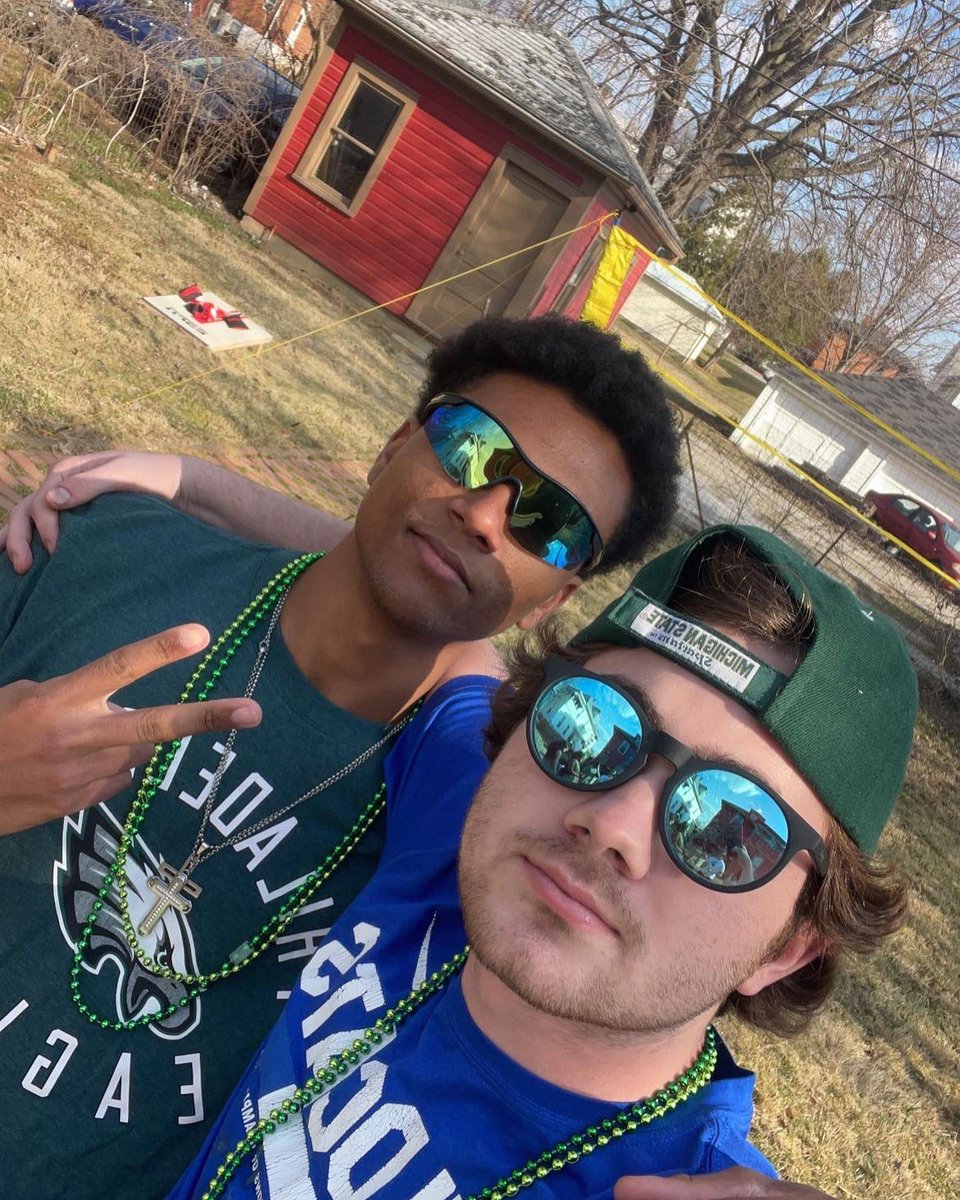 IanLewis904's tweet photo. freshman year officially over https://t.co/sfaiLIPP6l