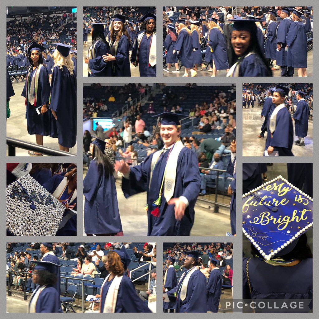 cpkcareercenter's tweet photo. 🧑🏽🎓👨🏼🎓Congrats to our @TCCChesapeake Career Studies Dual Enrollment Students! 🎉We are so proud of you!💚🌪💙 #3Cs #ProudtobeCCC #FindYourFutureHere #TCCGrad22 https://t.co/BfjBtv91xR
