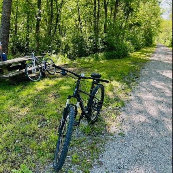 StephWeber19's tweet image. A good 10 mile ride in today! #BikeAddict #Cardio #NatureTrail