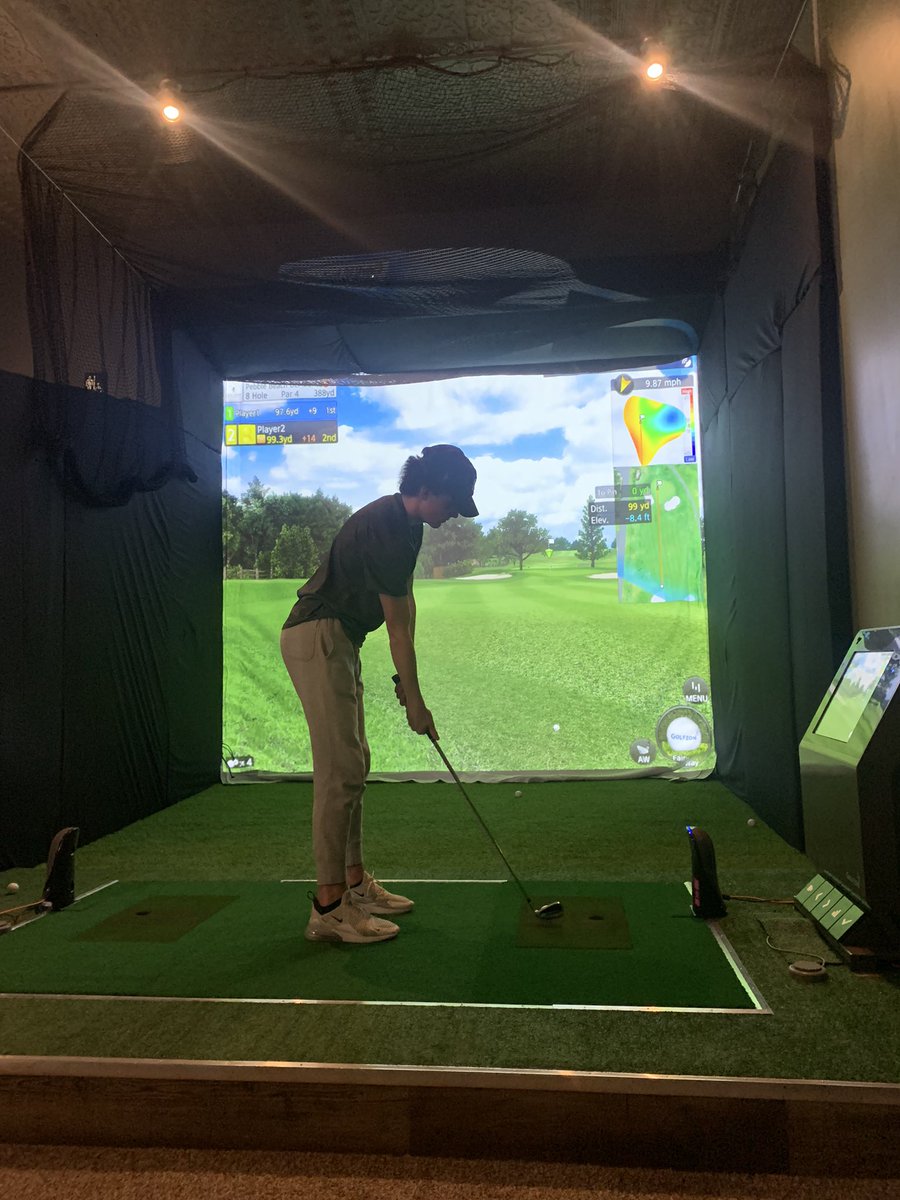 Shout out to Souris’s newest business.  Souris Chip ‘n Chirp.  Pick your golf course and away you go!  Great for a rainy day. #sourismb #indoorgolf #greatrenos