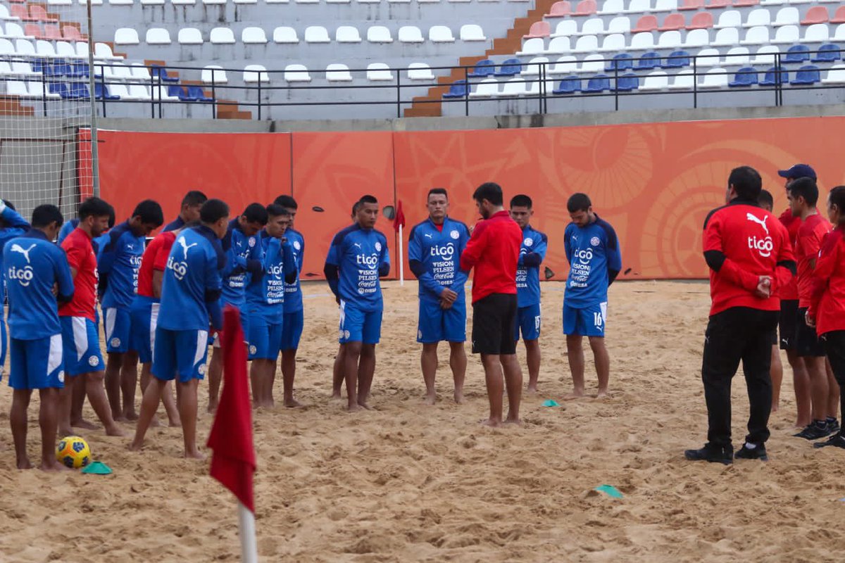 lospynandipy's tweet photo. Mejorando cada día
Los Pynandi se movilizaron pensando en la CONMEBOL Copa América.
🔗 https://t.co/g6MZOCoRsf
#OrgulloPynandi 👣
#APFfútbolPlaya ⚽️ https://t.co/YbmhBvnEA2