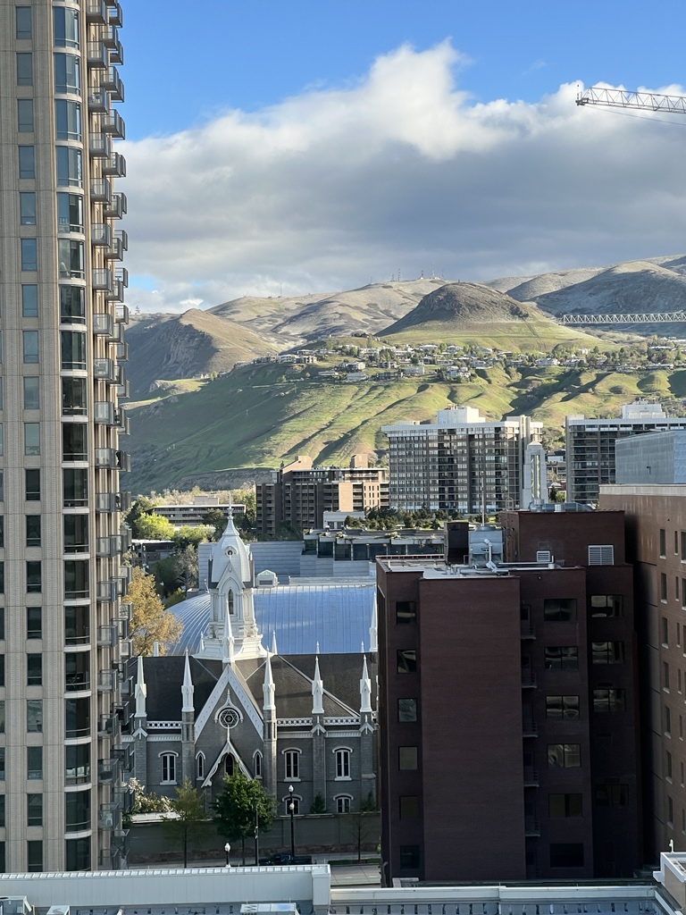 Jonathan_Howe's tweet photo. Here in Salt Lake City today doing some planning and scouting on my way to Anaheim. #SBC27 will be a good one.
Great downtown vibes, incredible food, new hotels coming, super walkable area with AAA baseball down the street and all the outdoors adventure you could want. https://t.co/M0xQwy3O0c