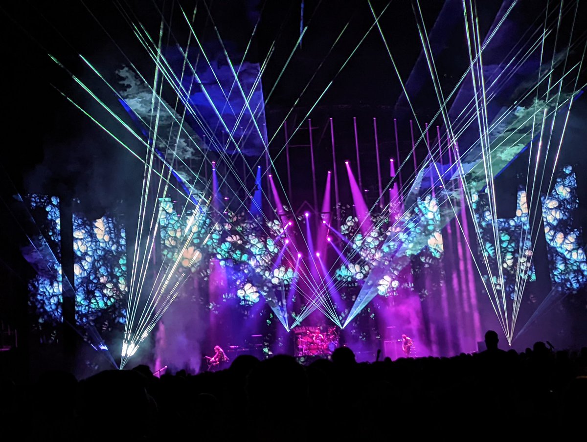Ro6afc11's tweet photo. Imagine only becoming aware of Tool 2 weeks ago and then seeing them live at the O2 tonight. Mind blown, incredible gig. #tool #o2 https://t.co/byIVDf4kMS