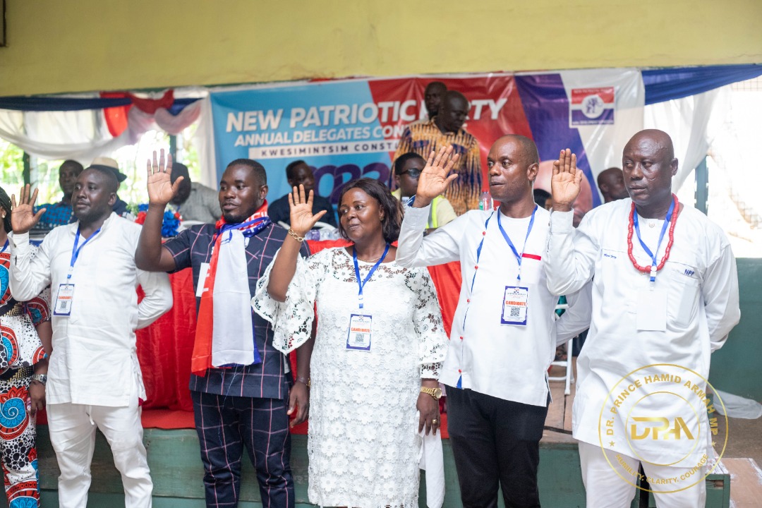 dpharmah's tweet photo. I congratulate aspirants who were elected yesterday as Constituency Executive Committee members of the #Kwesimintsim NPP on their victory. 
 
Under the leadership of new Chairman, Mr. Jerry Hanson, I am fully confident that you shall serve our party with truth and dedication.
1/2 https://t.co/9616yOab6q