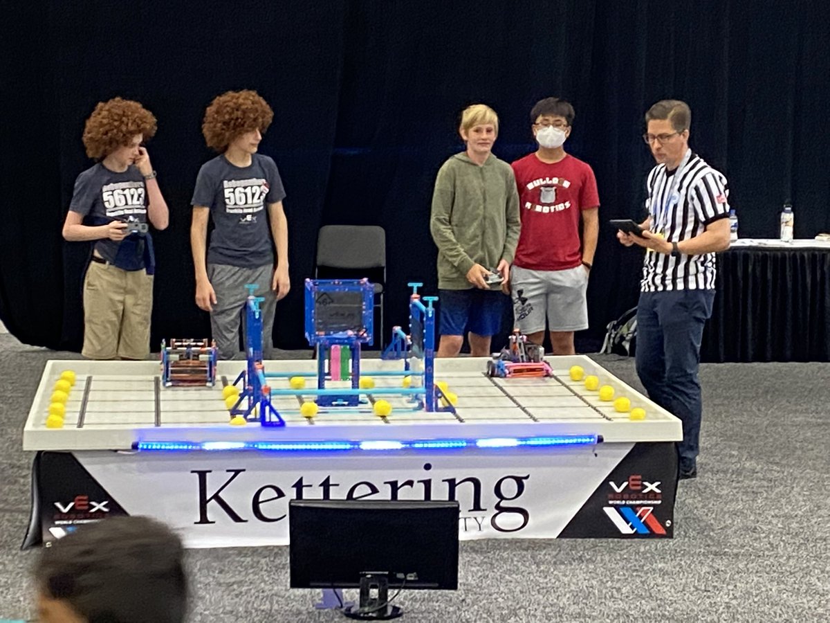 TheEdisonLab's tweet photo. Bush Robotics team representing Stone Oak at the World Robotics Competition in Dallas.

Too soon to tell how they are doing… but they have already won with the Bush Family 

#PREMIERisHere https://t.co/yvO7Z7tBSM