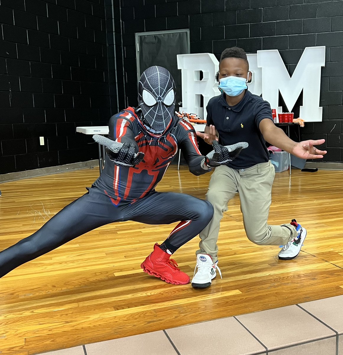 YvonneMThornton's tweet photo. When Spider-Man swings into The Parks. @RPM_ISSD to encourage your scholars🧡🖤🕸 @LancasterISD @akperera @CartneySlaughte @doctoniahoward @AlishaChenevert @drcasscarr #STAARREADY #RaiseYourRoar🐯 https://t.co/9cPd86Nwl6