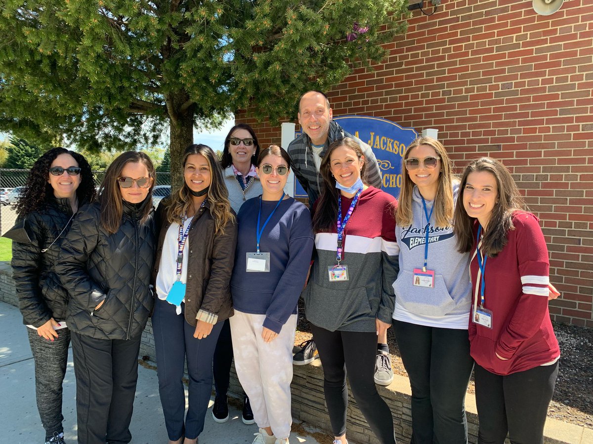 Our first Mindful Monday of the month. Take a break and go for a walk. The fresh air and great company was a refreshing way to re-energize for the afternoon. <a href="/TeamBeth10/">Team Beth</a> @MsHammond6 <a href="/TheissenMrs/">Mrs. Theissen’s Class</a> <a href="/cassano_dr/">Dr. Mindy Cassano</a> <a href="/MissGTheSLP/">Kristina Giannetti</a> <a href="/A_RiveraNY/">Dr. Alejandro Rivera</a> #SEL