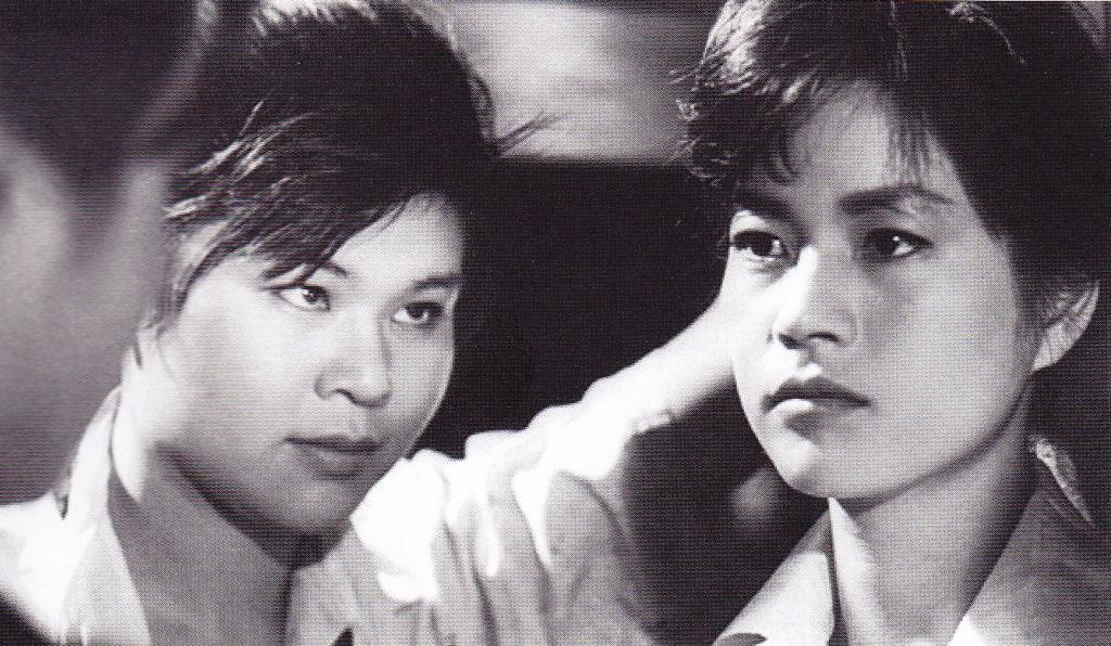 greenshinefilms's tweet photo. Luego de un tiempo, escribí un nuevo articulo para mi blog #BazarFilmico sobre 3 largometrajes dirigidos por la legendaria #kinuyotanaka.
Muchas gracias por su preferencia.
Link del articulo: https://t.co/HKWjzSH1Jf
#cine #cinejaponesclásico #directorasdecine #blogdecine https://t.co/pMHE7AZDXH