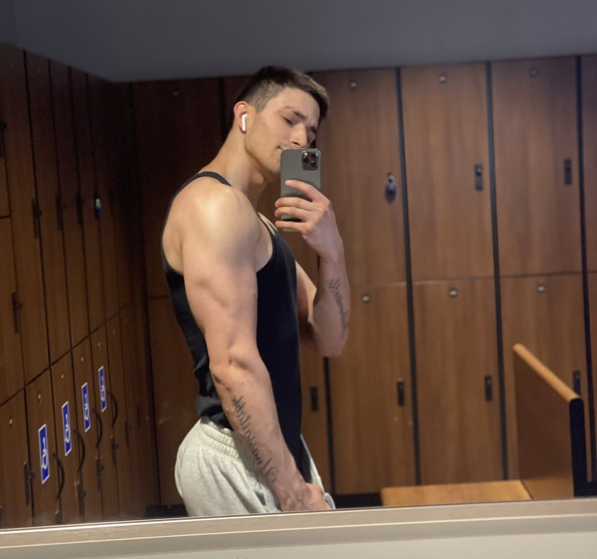 Kane Fox ๐ฆ on Twitter "RT KaneFoxxx ur coming over after the gym