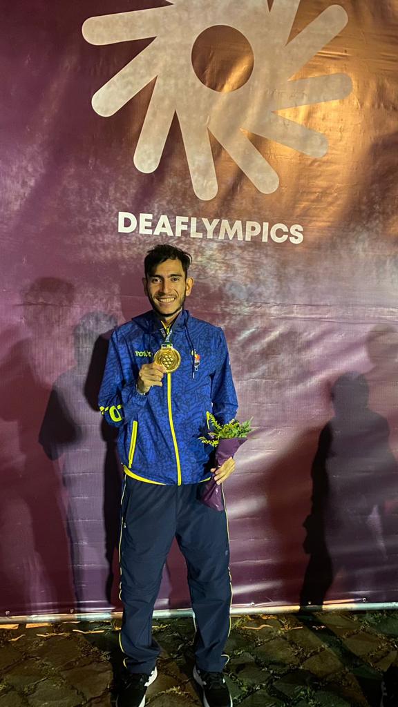 MinDeporteCol's tweet photo. ¡Un🥇histórico para la #ColombiaTierraDeAtletas! Con su primer lugar en la final de los 400 m masculino, Diego Álvarez de convierte en el primer colombiano en obtener metal dorado en los Juegos sordolímpicos, que se celebran en Caxias do Sul 🇧🇷 https://t.co/9IHC2wpI9W