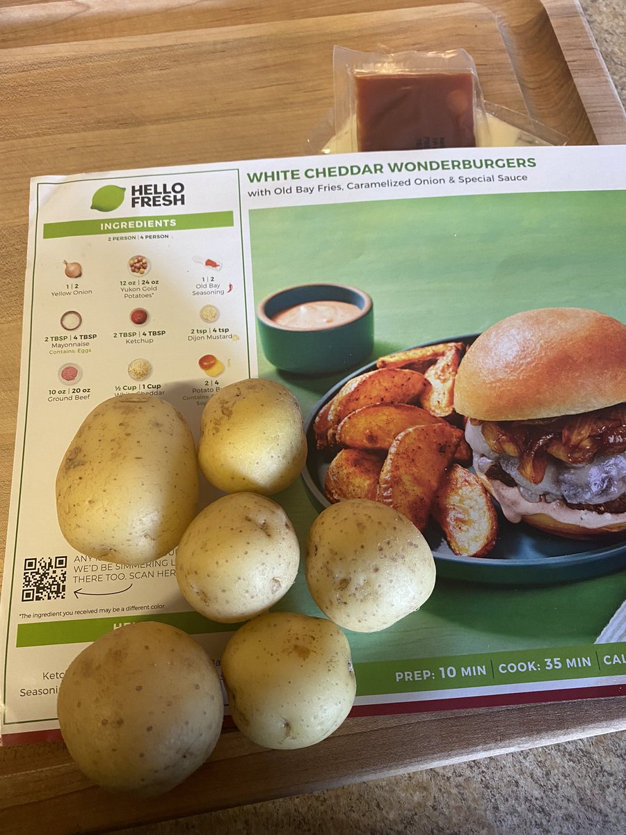 mpd1984's tweet photo. Knew there was a reason we cancelled our @HelloFresh subscription. Recipe calls for 12 oz of potato and we got 9 oz. And these tiny things were supposed to be wedges. Terrible experience with these guys. #HelloGoodbye https://t.co/JHQQHrn4Xj