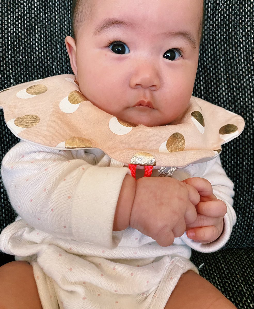 fuu017's tweet photo. 今で11ヶ月、もう少しで1歳👶🏻ˎˊ˗ 
やっと歯が1本生えてきてつかまり立ちもするようになって、まだ少し大きいけどオムツがMサイズに🍒　こんなに赤ちゃんだったのに大きくなったね…🥲✨ https://t.co/Rz0YzrGm1c