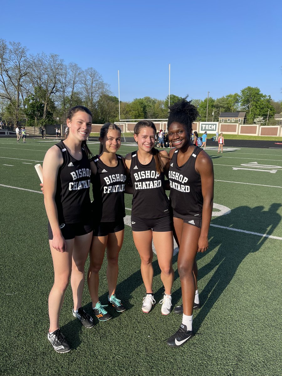 BCHSTrack1's tweet photo. Addison Duncan, Adeline Miller, Emma Stapleton, and Bri Buels win the 4x1 with a PR of 49.56!!!🥇⚡️ https://t.co/U7kaWAQ6Zs