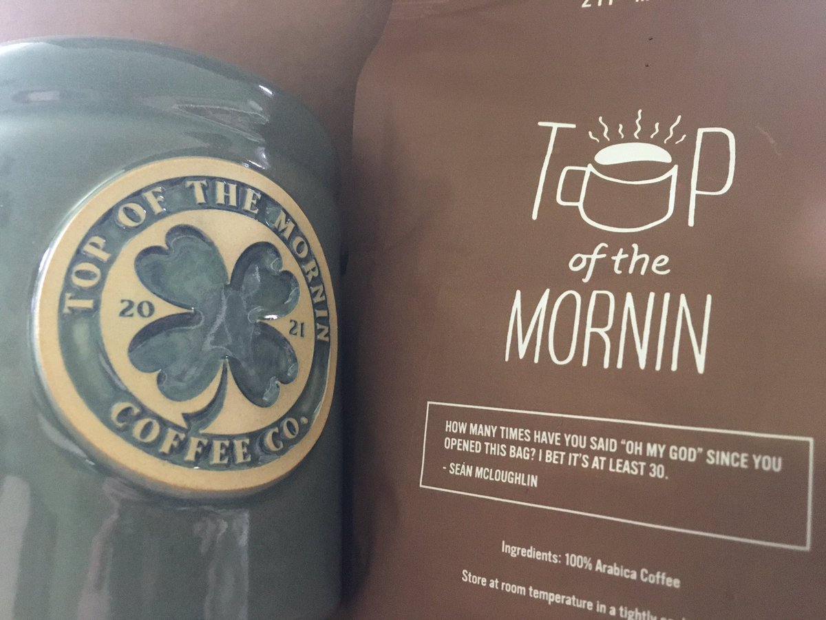 arellano09_t's tweet photo. My mothers gift arrived!! Super freaking excited!! #dirtybeans @TOTMCoffee https://t.co/J3jstXHrLv
