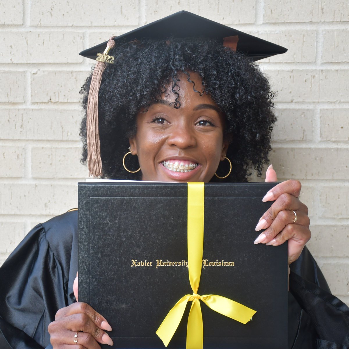 xulagold's tweet photo. Angela Charles-Alfred (women's tennis) is a 2022 #XULA graduate.
#TeamGold #HailAllHailXU #NAIATogether #NAIATennis #HBCU #XULA22 #XULAGrad https://t.co/qtQ0sq3bmM