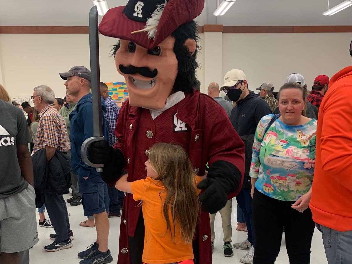 CaravelAcademy's tweet image. The PTC Spring Carnival returned on May 6th &amp;amp; our students/families had a blast!  Thank you to the parent volunteers, staff, students &amp;amp; our wonderful mascot Buccaneer Bob that helped make this event a big success!  #caravelacademy #caravelfamily #caravelptc #ptcspringcarnival