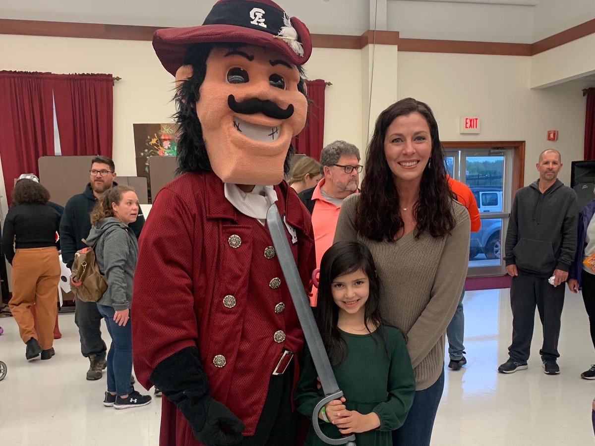 CaravelAcademy's tweet image. The PTC Spring Carnival returned on May 6th &amp;amp; our students/families had a blast!  Thank you to the parent volunteers, staff, students &amp;amp; our wonderful mascot Buccaneer Bob that helped make this event a big success!  #caravelacademy #caravelfamily #caravelptc #ptcspringcarnival
