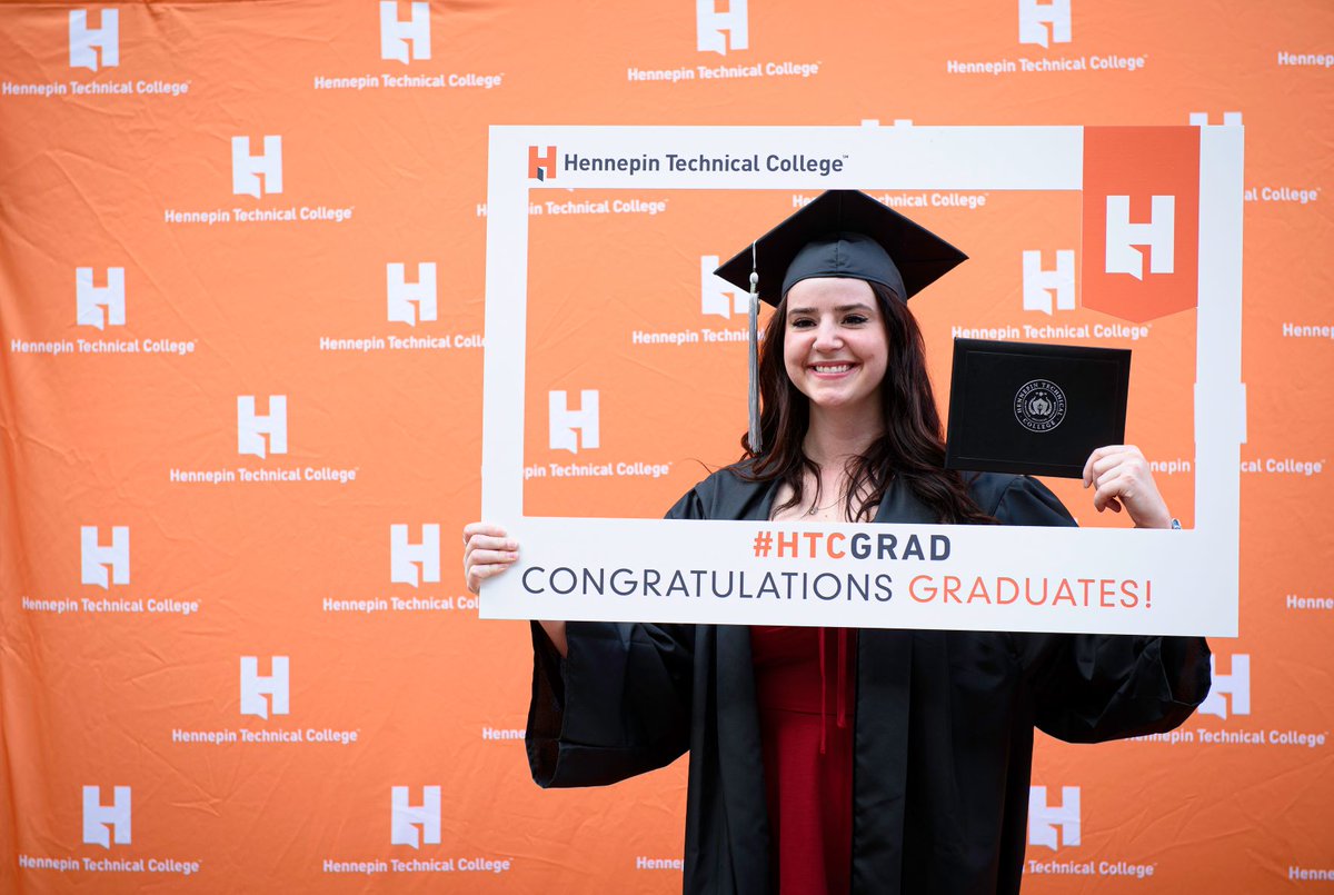 HennepinTech's tweet photo. Can’t attend the graduation on May 11? At 11am &amp; 7pm (recorded), watch CCX-TV channels 799 or 12. (Comcast in NW suburbs only)
Don't have Comcast? Watch livestreaming. For info, visit: https://t.co/ltur2TO2hv
#HTCgrad https://t.co/EHpo8Oq8Hz