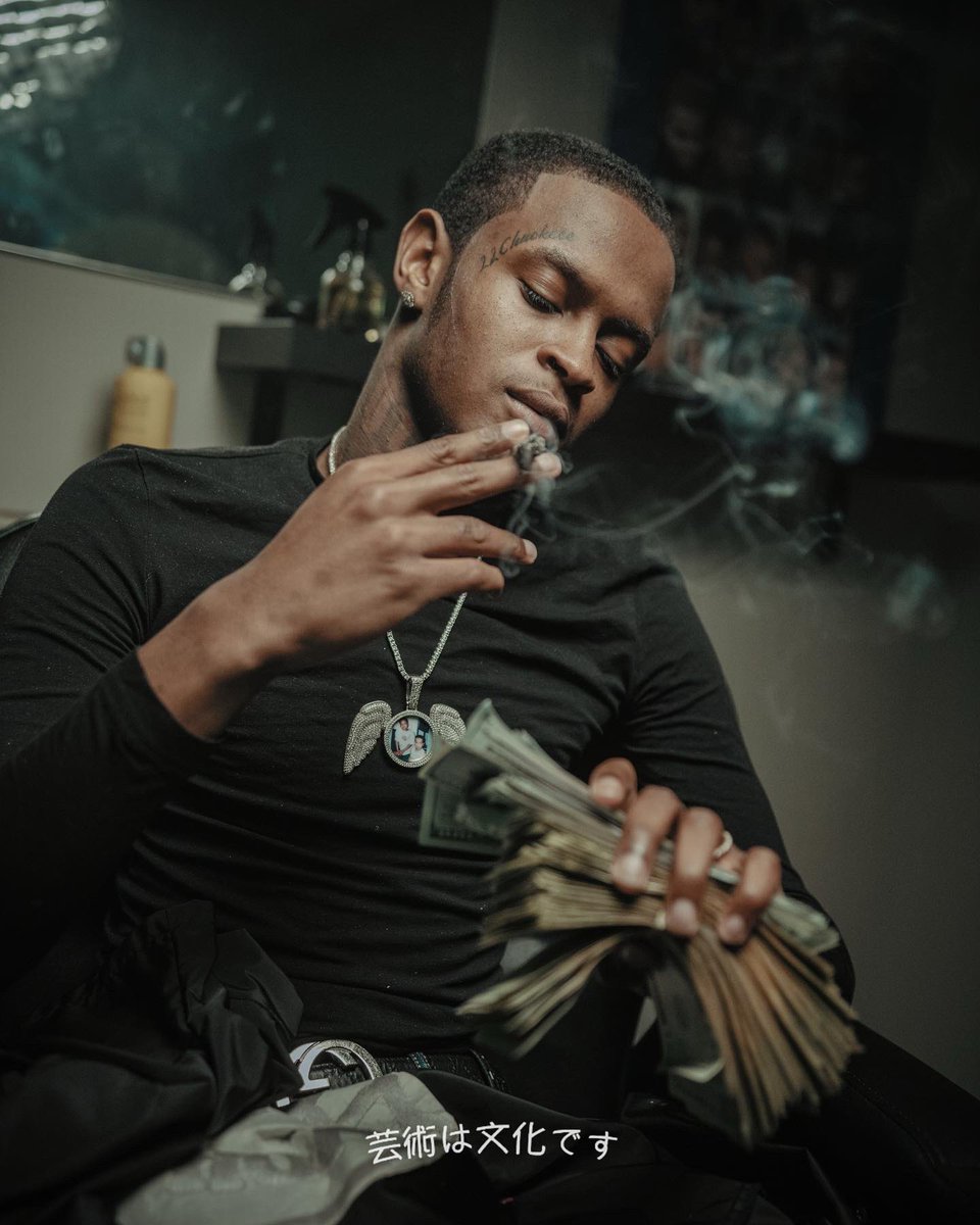 SemiHomie's tweet photo. Get Ah hotel 4 Ah Year str8 Ain’t no pull up Where I Stay!💰 https://t.co/92DsEJcoLs