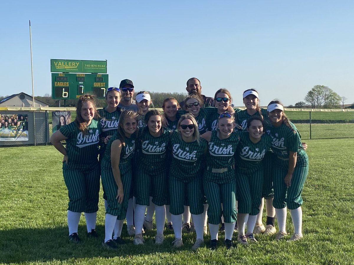Softball_FCHS's tweet photo. SECTIONAL CHAMPS https://t.co/RBmdbryTKW