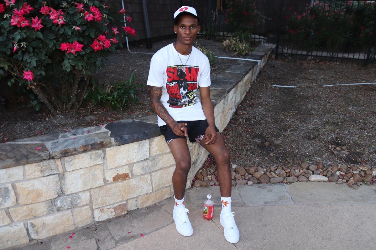 luhh_don's tweet photo. On sum cool shit 🔥 https://t.co/jpi8QDzqlr