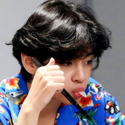 M97VTL's tweet photo. Bleeh #NewProfilePic https://t.co/rtrOSIwRgb