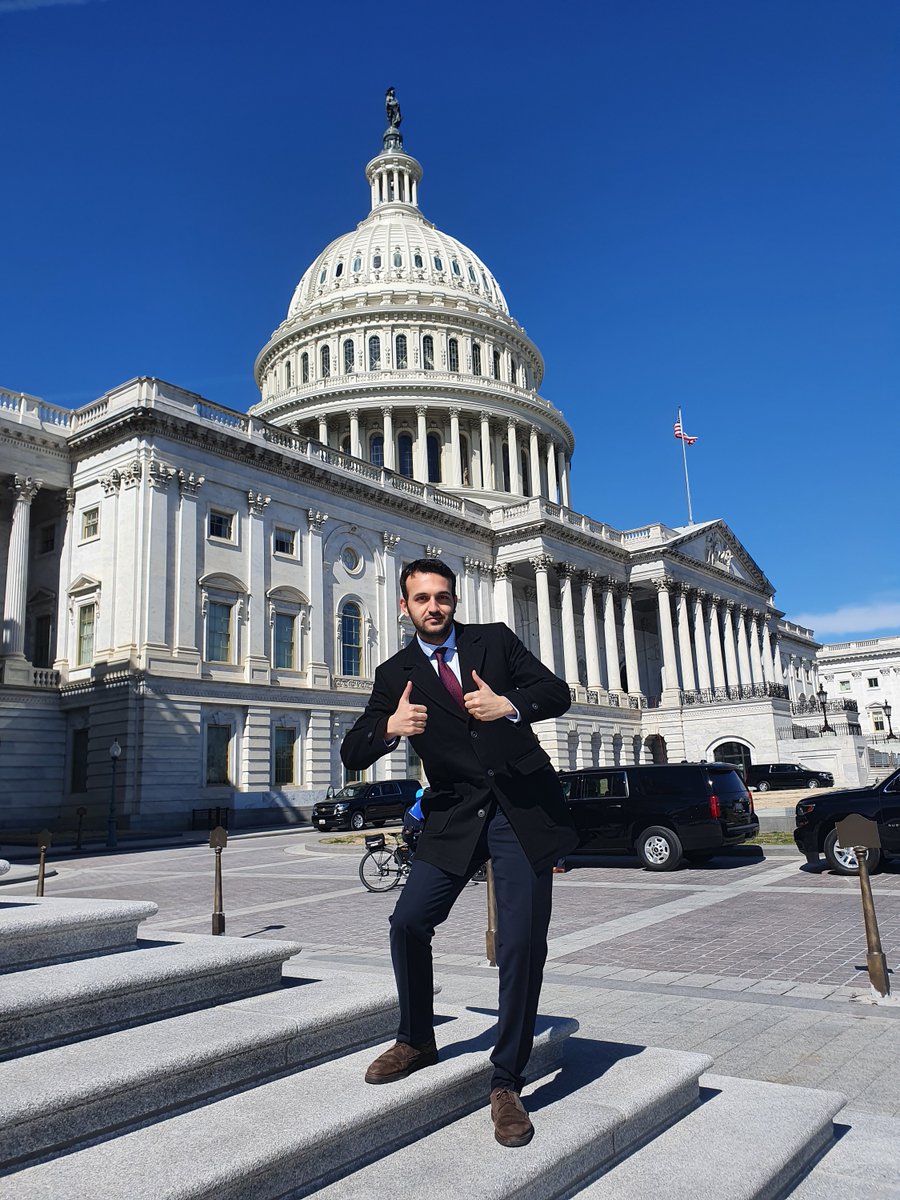 yesprogramnews's tweet photo. Ugur (#Turkey) reflects on being a 2013 #CivEdWeek participant then a 2022 CivEd #YESAlumni mentor. Read about his mentor experience, reunion with his host family, and all he's done to serve the #KLYES program through alumni activities in the time between. https://t.co/2Dux240biT https://t.co/ti2icZCj5B