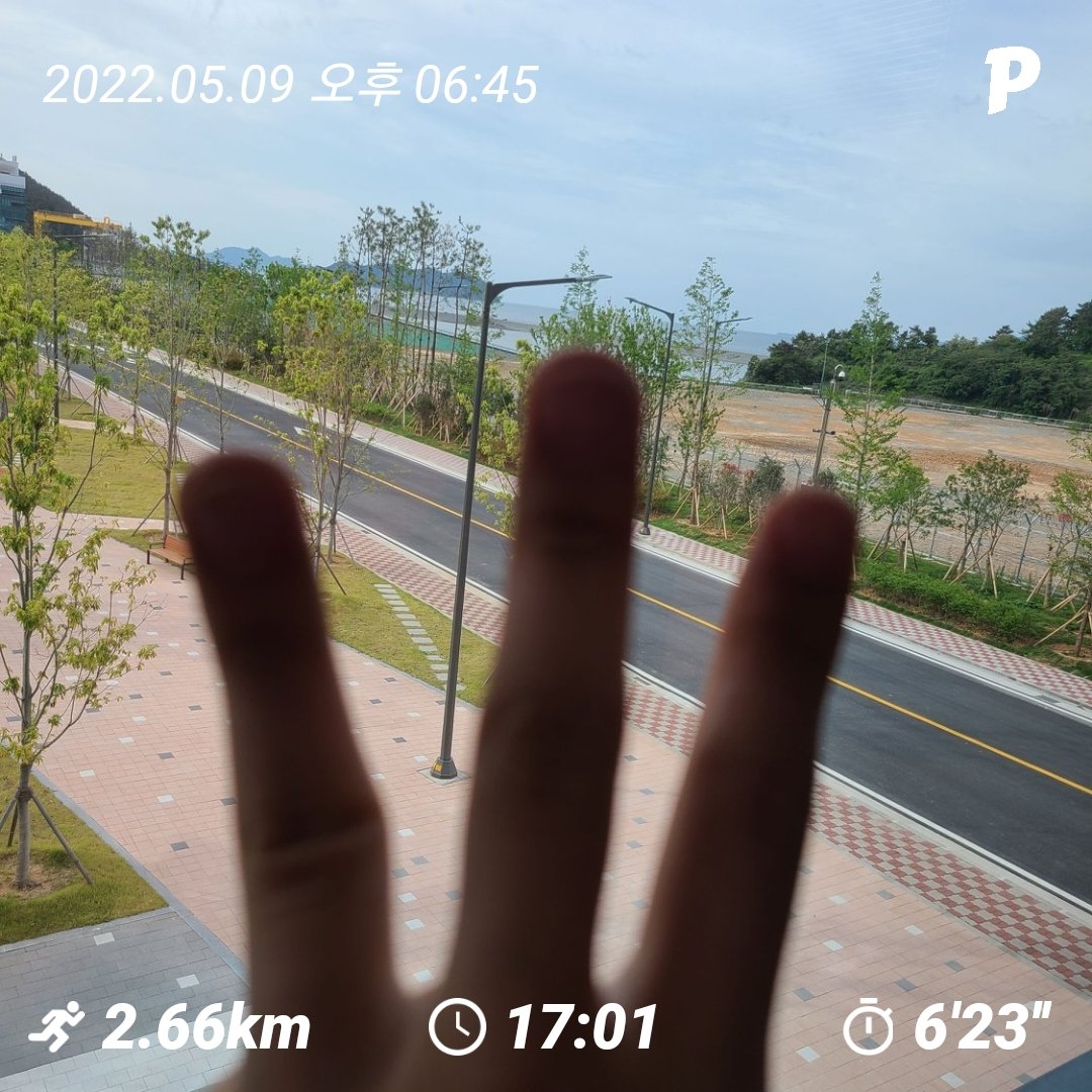 doric_3's tweet photo. @CoinWalk_ 

I ran again today. As I run every day, I feel better and I feel better. I think it'd be nice if there was a pause in the crosswalk

@ricric_nft @five_dod @WatchdogforNFT 

#coinwalk #MoveToEarn https://t.co/feZj75Sli8