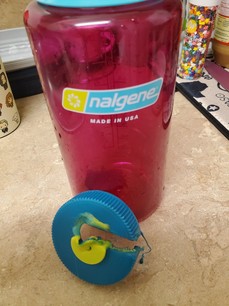 Ashley Tucker tweet media