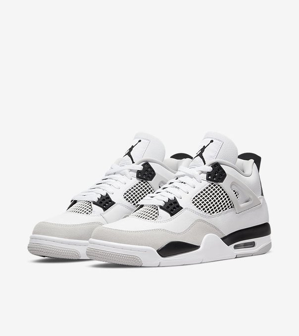 SOLELINKS's tweet photo. Ad: Air Jordan 4 Retro 'White &amp; Black' releases May 21st => https://t.co/TVlOGh6GFa https://t.co/rABKBZgH3n