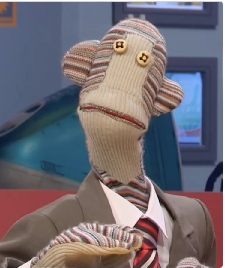KmiloNach's tweet photo. @IvanTrivinoS @idoloTV @ESPNChile Ahora conozco de donde salió este personaje https://t.co/JnBsZH9vp1 https://t.co/vpsSgcpFXy