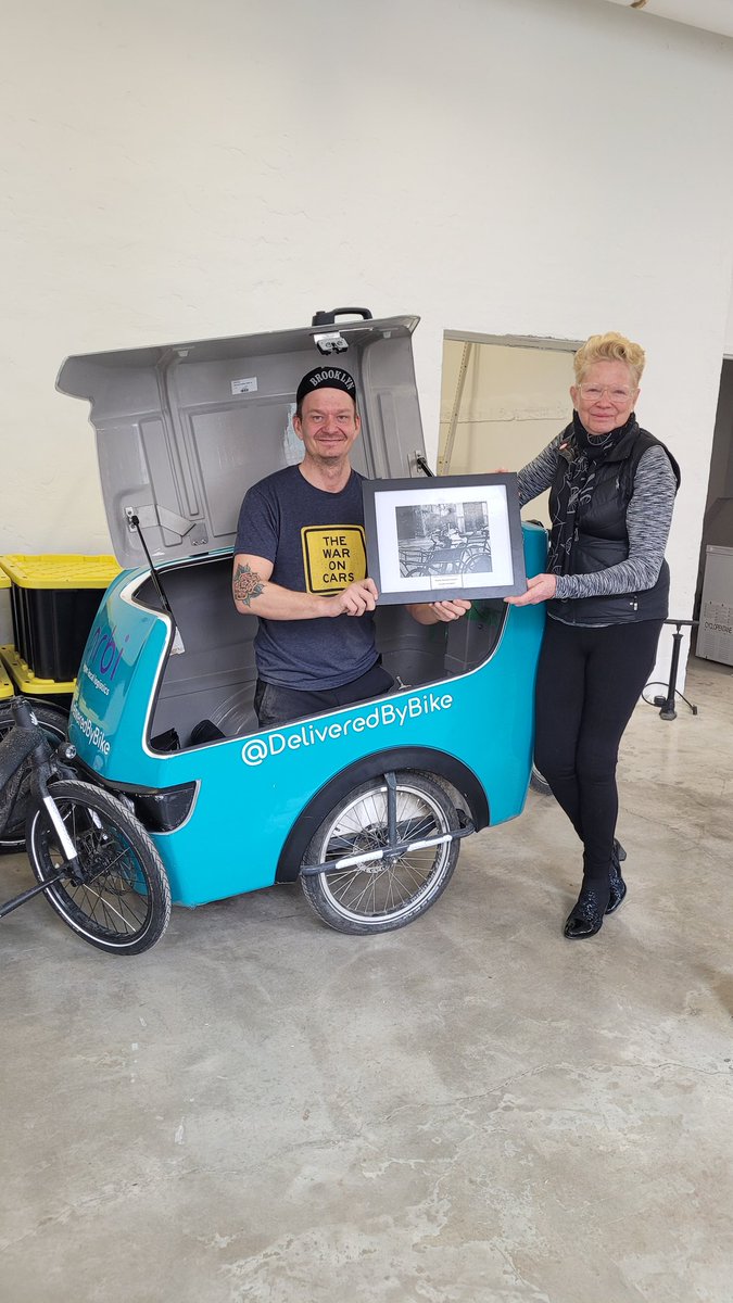DeliveredByBike's tweet photo. Getting in one of the bikes is never not fun
Thanks again to @BikewaysTO for naming nrbi "Business Road Safety Champion of the Year"
We are truly honoured!
#LastMile #BikesMeanBusiness #DecadeOfTheCargoBike #ShopLocalBikeLocal https://t.co/LiUfl03TZe