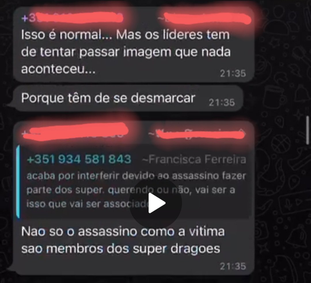 poligrafoslb's tweet photo. 🎶 Na ribeira já se nasce dragaum, brinquinho na orelha e faca na mão🎶

...e ainda são patrocinados pela Federação. 

V.E.R.G.O.N.H.A! https://t.co/k7yeVKxm6S