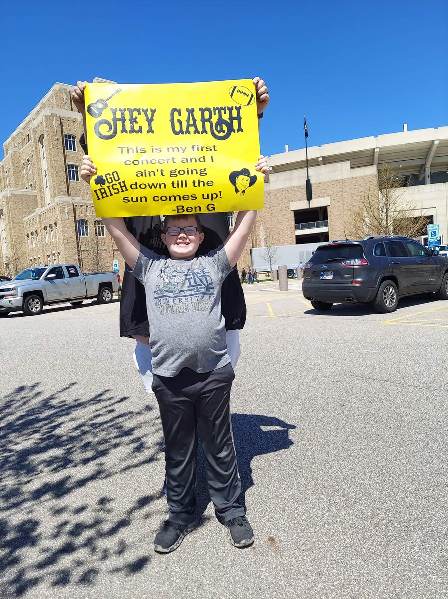 tgrathwohl's tweet photo. @garthbrooks My wife (31), MIL (58), myself (37) all got to see you for the first time this Saturday @ ND. But the best part is our 8 year old fell in love with you this year and had the night of his life!!!!! https://t.co/UdD87gxrnF
